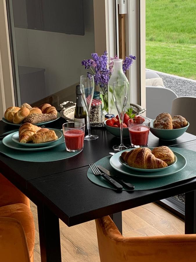 Haarles Landleven Bed & Breakfast ภายนอก รูปภาพ